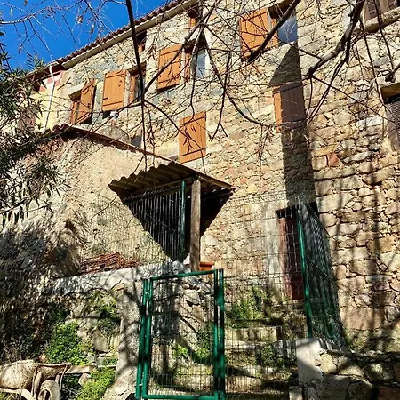 Charmante Maison De Village Holiday home Arbori