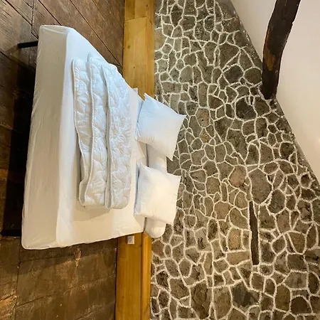 Charmante Maison De Village Holiday home Arbori