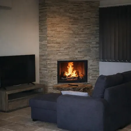 فيلة Charmante Maison De Village *** Santa-Maria-Figaniella